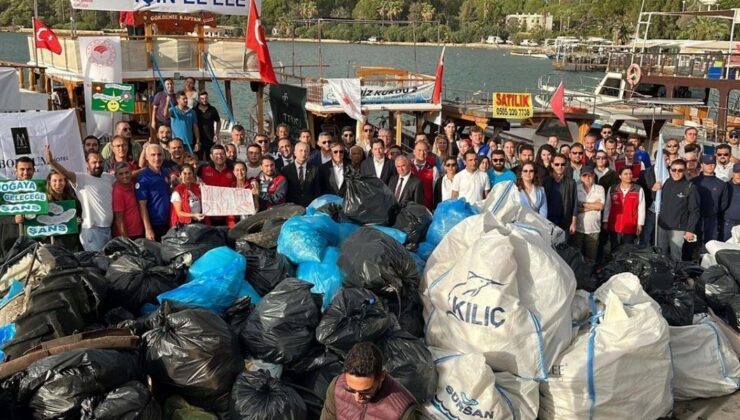 Bodrum sularında 15 ton atık çıkarıldı