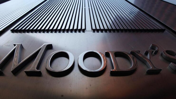 Moody’s, New York Community Bank’ın kredi notunu düşürdü