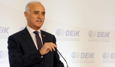 Nail Olpak: “Büyümede yatırım ve ihracat artışı dengelenme süreci için olumlu”