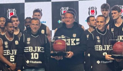 En büyük taraftardan Beşiktaş’a büyük destek