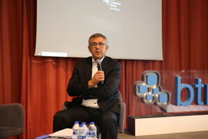 ADEM AKKAYA ZIRVE