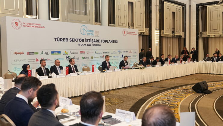 Bakan Bayraktar TÜREB istişare toplantısı’nda sektör temsilcileri ile bir araya geldi