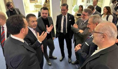 Denizli Ticaret Odası Başkanı Uğur Erdoğan, Heimtextil 2025 Ev Tekstili Fuarında