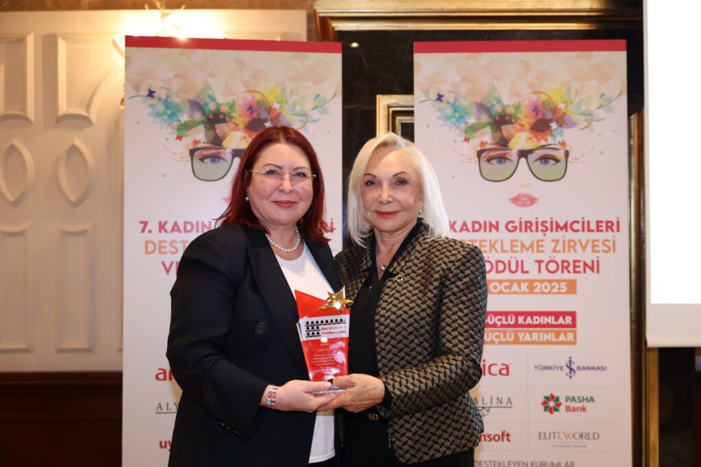 Büyük ödül Nurten Öztürk ve Emine Erdem'e gitti 3 nurten ozturk2