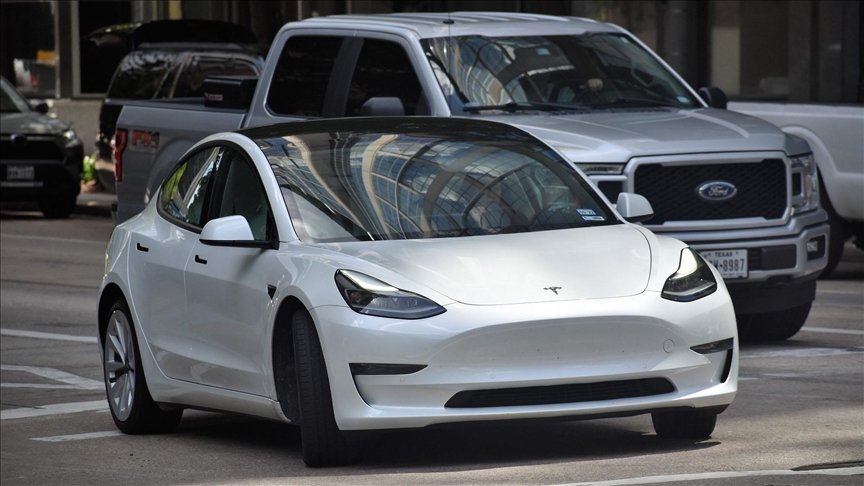 tesla otomotiv sektörünün birincisi