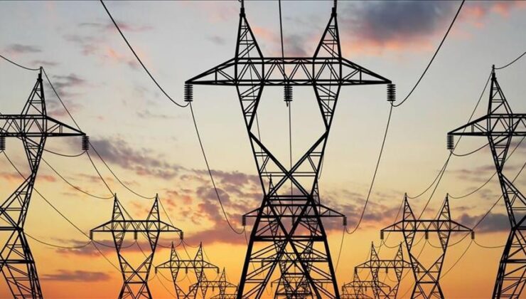 Türkiye’de geçen yıl elektrik üretiminde ve tüketiminde rekor kırıldı