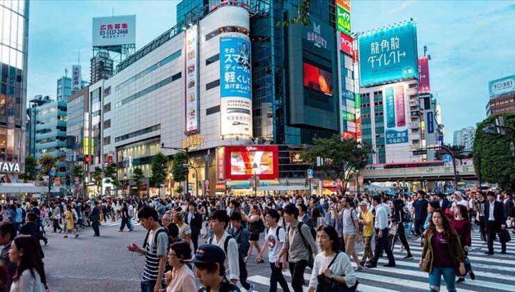 Japonya beklenenden fazla büyüdü