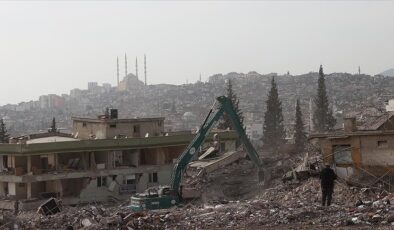 Deprem bölgesinde ekonomi toparlanıyor