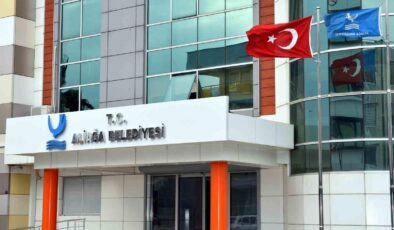 Aliağa Belediyesi, gemi söküm tesisi parsellerini APAŞ için satın aldı