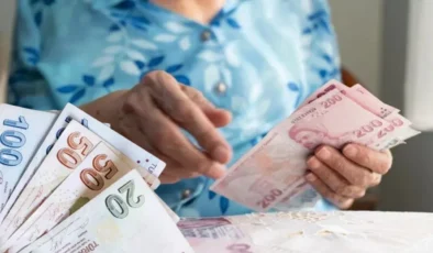 Emekli ikramiye farkı ne zaman ödenecek? Emekli ikramiyesi 1000 TL farkının yatacağı tarih 2025