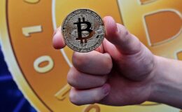 Tarife korkusu azaldı, Bitcoin yükseldi! Kripto para piyasasında son durum