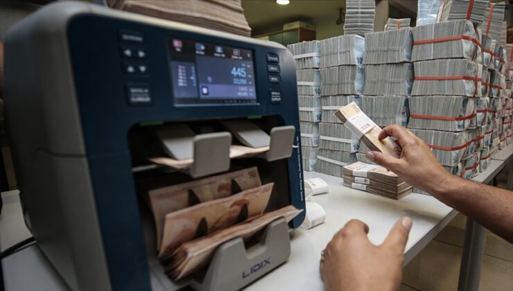 Bütçe şubatta 310 milyar TL açık verdi