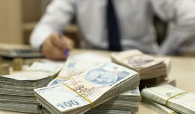 Asgari ücrete ara zam yapılacak mı sorusuna uzmanından cevap