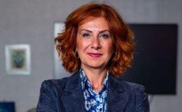 Sağlıkta dünyaya merhem oluyoruz