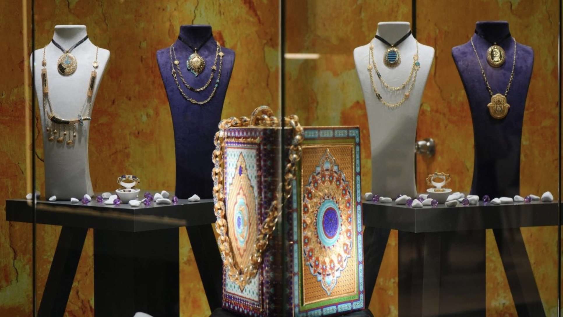 57. IJS İstanbul Jewelry Show başladı! MİB Başkan Vekili Güner ihracatı değerlendirdi