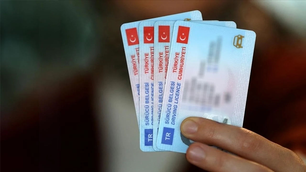 ehliyet yenileme son tarih 2025 ne zaman