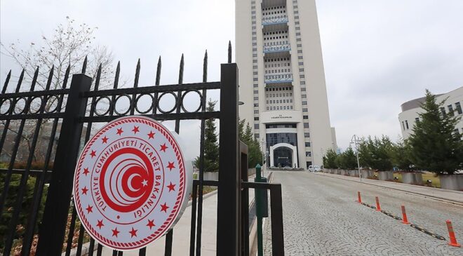 3 ayda 15 il 1 milyar doların üstünde ihracat yaptı