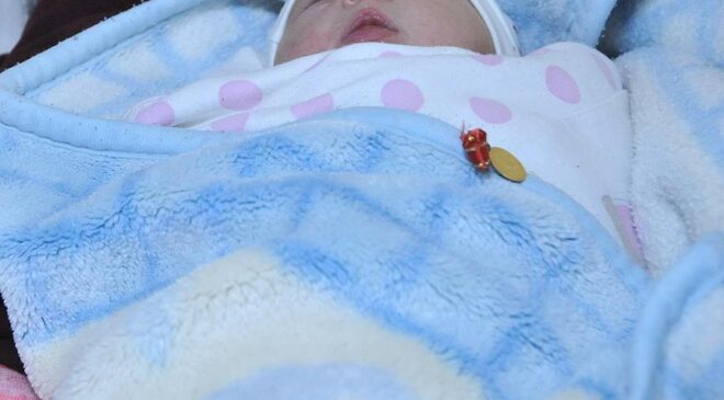 İlk çocuğa 5 bin TL ve doğum yardımı başvuru süreci başladı! Çocuk yardımı için gelir şartı var mı?...