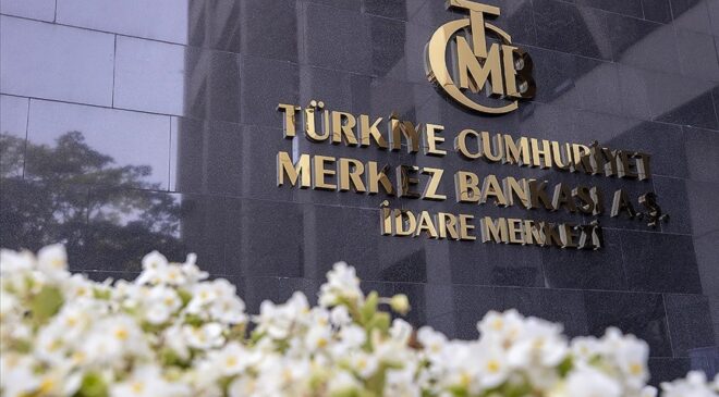 Merkez Bankası faizi sabit tutarsa dolar, euro ne olur?