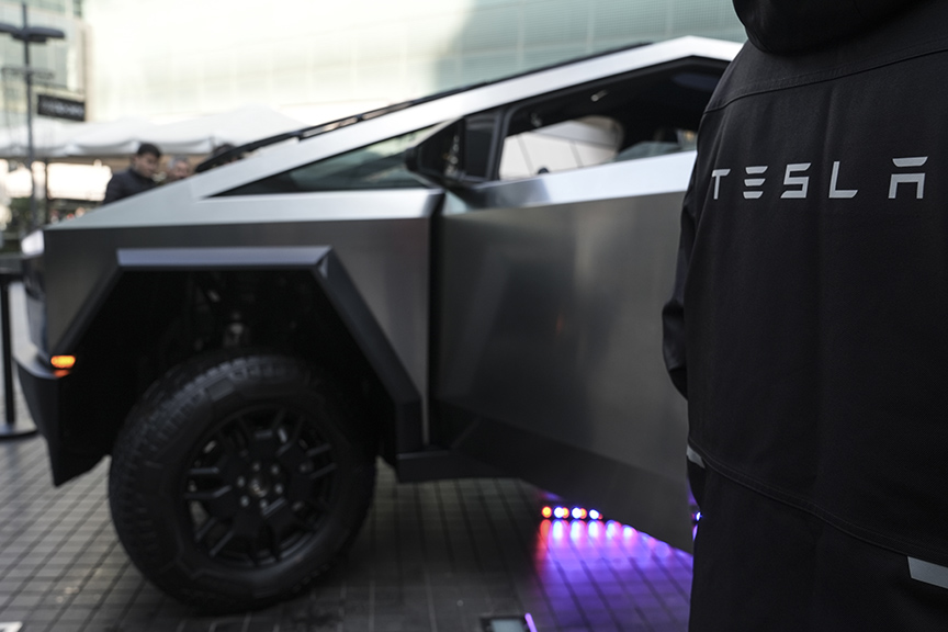 tesla alınır mı 2025