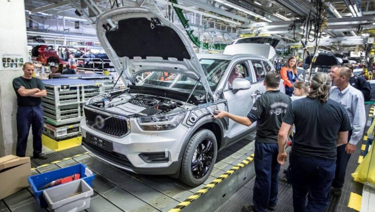 Volvo 413 bin aracını geri çağırdı