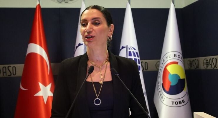 TOSYÖV’de yeni dönem: Elif Ufluoğlu oy birliğiyle Başkan seçildi