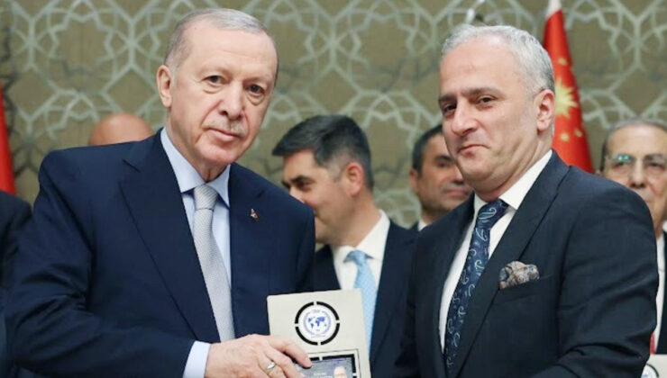 Yücel Koç yılın köşe yazarı seçildi