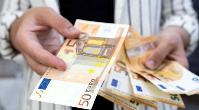 Bugün dolar, euro fiyatlarında son durum! Döviz kuru durağan
