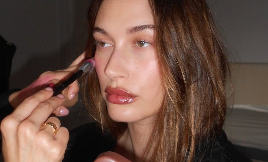 Hailey Bieber Rhode'u sattı mı