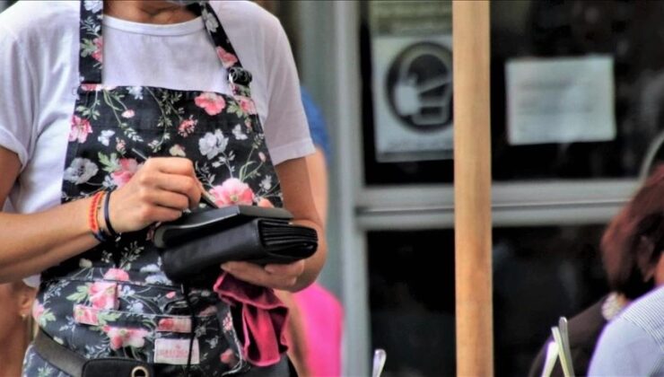 Hizmet üretim endeksi tekrar yükselişe geçti