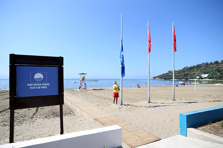 İzmir mavi bayraklı plajlar 2025
