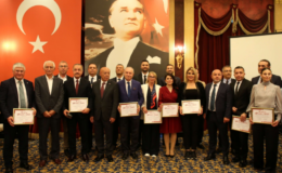 Dijitalleşme Ödülü Mehmet Önder’e verildi