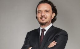 Globalde zirveye koşuyor