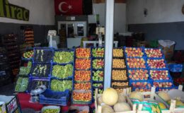 İstanbul’da meyve fiyatları uçtu: Kiraz 600 TL, Armut 200 TL!
