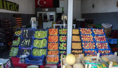İstanbul’da meyve fiyatları uçtu: Kiraz 600 TL, Armut 200 TL!