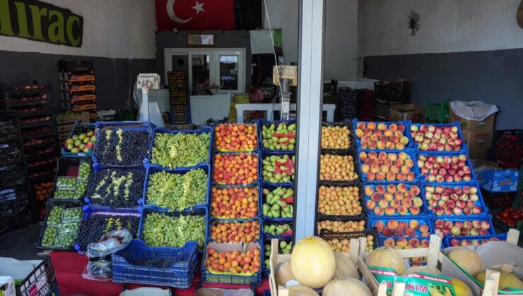 İstanbul’da meyve fiyatları uçtu: Kiraz 600 TL, Armut 200 TL!
