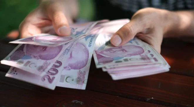 Emekli maaş promosyonu 2025 Vakıfbank, Yapı Kredi, Akbank, Garanti (GÜNCEL) En yüksek hangi banka?