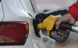 Petrol düşüyor, güncel akaryakıt fiyatları zamlanıyor!