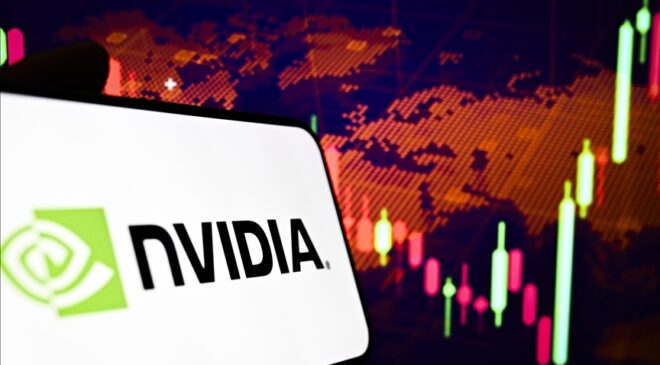 Nvidia hisseleri yeniden zirvede! En değerli şirket oldu