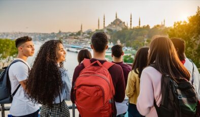 Türkiye genç nüfuslu bir ülke mi? TÜİK, 2025 yılı Dünya Nüfus Günü verilerini açıkladı