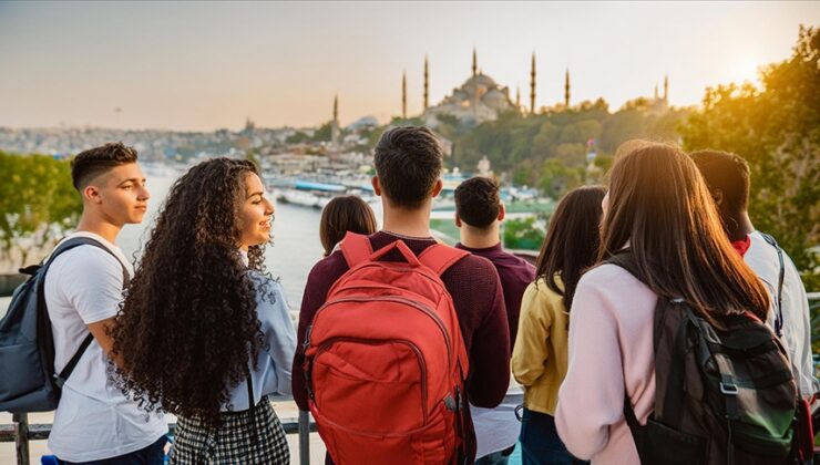 Türkiye genç nüfuslu bir ülke mi? TÜİK, 2025 yılı Dünya Nüfus Günü verilerini açıkladı