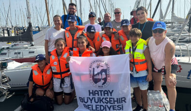 Genç sörfçülerden Kiel’e umut dalgası