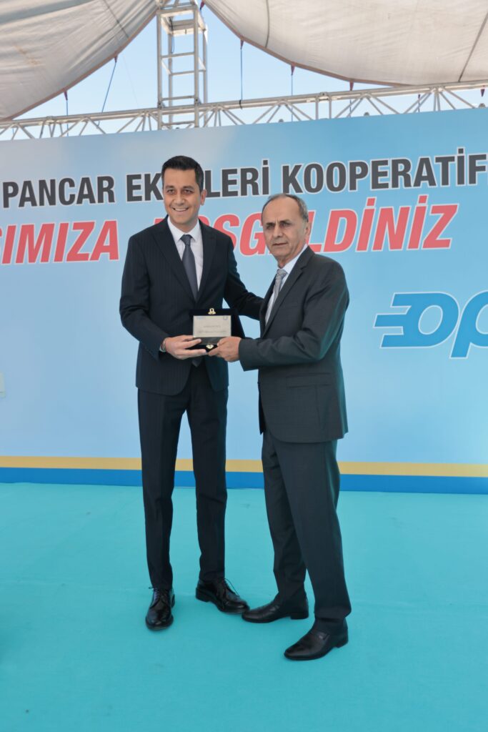 Baris Ozdemir Sebahattin Karasakal Takdim Fotograf min