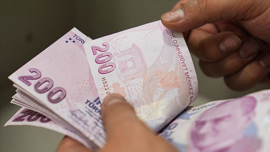 AK Parti'ye geçen Aydın Büyükşehir Belediyesi'nde maaşlara zam