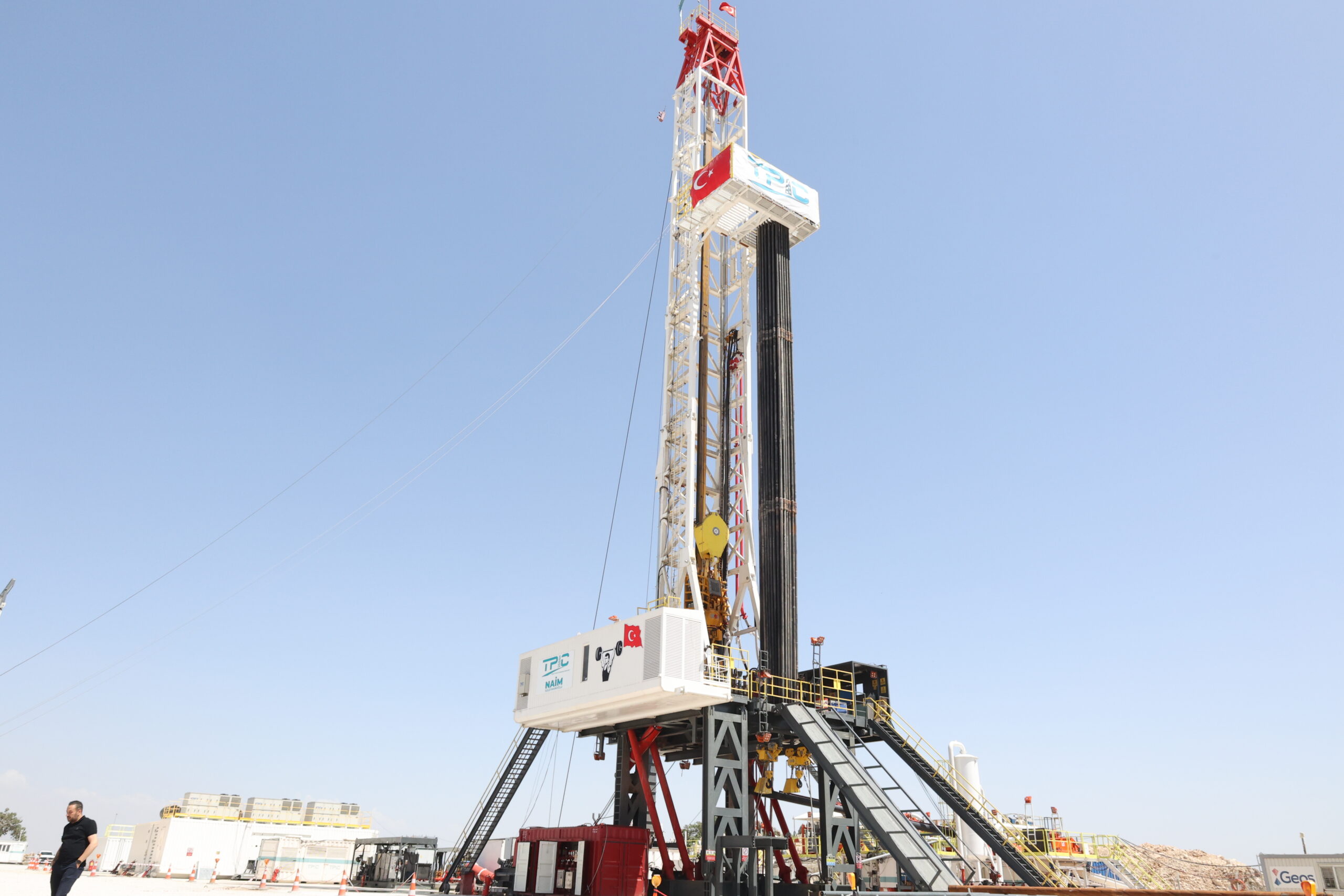 Naim Süleymanoğlu sondaj kulesi nerede, ne zaman faaliyete başladı, kaç metre