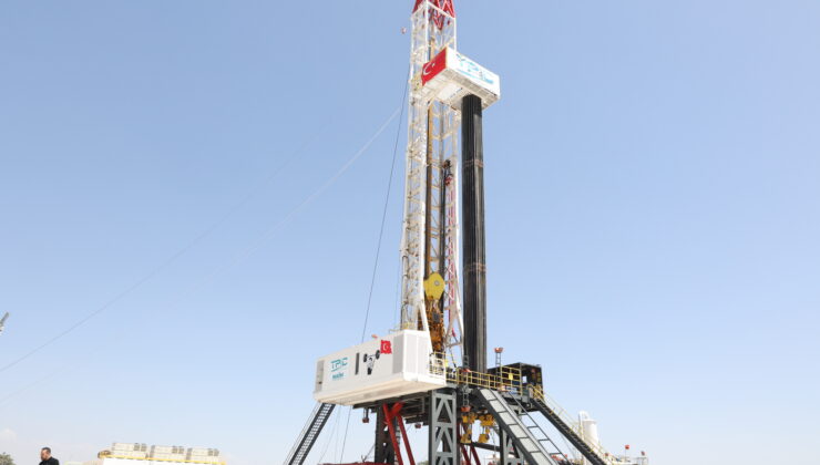 Seyit Onbaşı sondaj kulesi kaç metre, nerede, ne zaman faaliyete başladı?