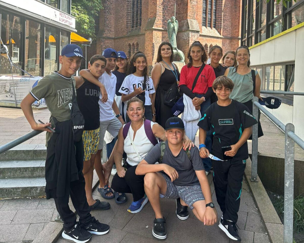 df128176 cfa0 4628 822a b31a9a0f989d