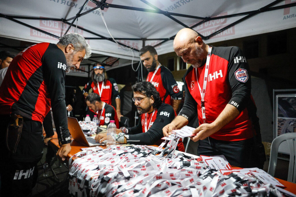 6,8'lik deprem senaryosuna İHH'dan tam not 6 ihh deprem tatbikatı