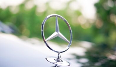 Mercedes-Benz, Nissan hisselerini satıyor! Nissan hisseleri düştü