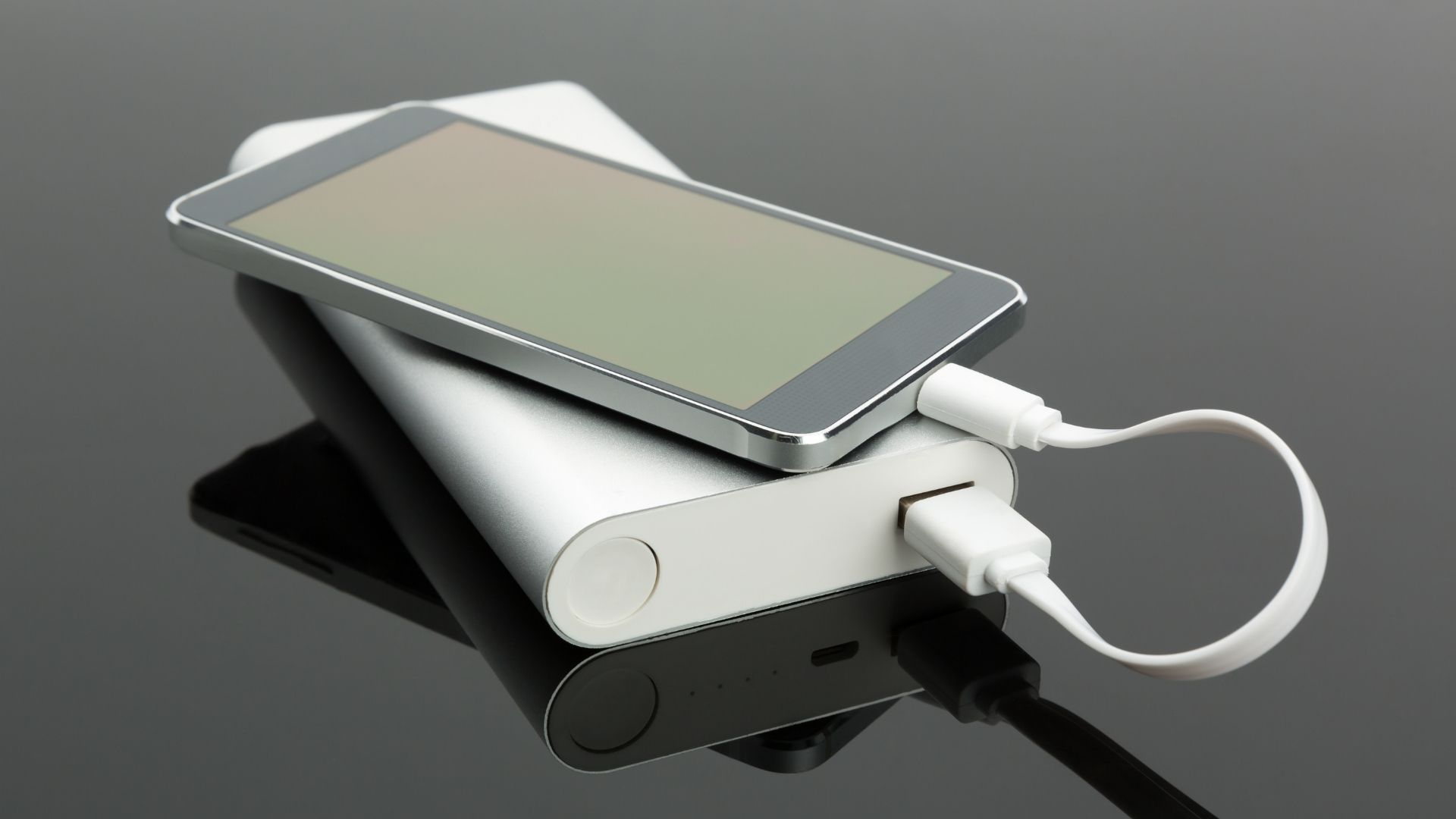 uçakta powerbank yasak mı neden yasak